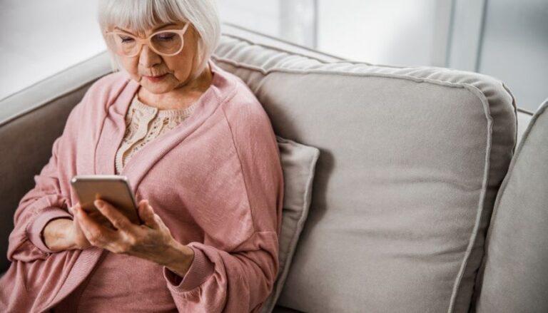 Seniors Make Their Hobbies Shine on Instagram